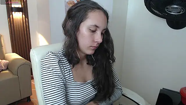 Snapshot of xlunna chatting on October 15, 2025, 7:36 pm xlunna online show from October 15, 2025, 7:36 pm