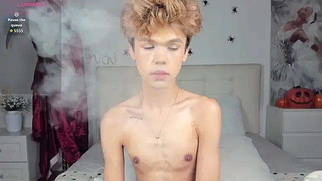 Felix Rey online show from October 18, 2025, 9:43 am