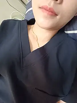 2 sex online show from August 3, 2026, 4:33 am