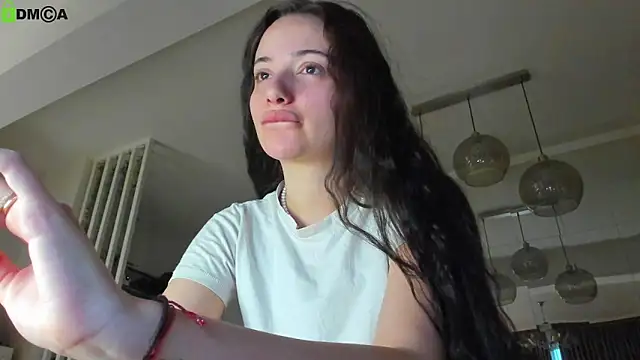 Snapshot of IreneVON chatting on March 28, 2026, 4:45 am IreneVON online show from March 28, 2026, 4:45 am