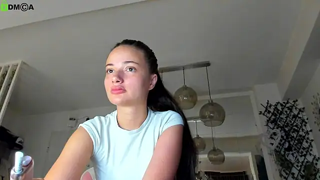 IreneVON online show from June 12, 2026, 3:27 am