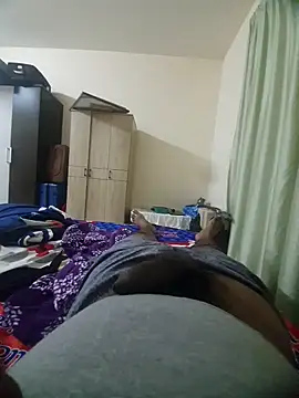 Snapshot of sexymallusexymale chatting on February 4, 2025, 9:17 am sexymallusexymale online show from February 4, 2025, 9:17 am