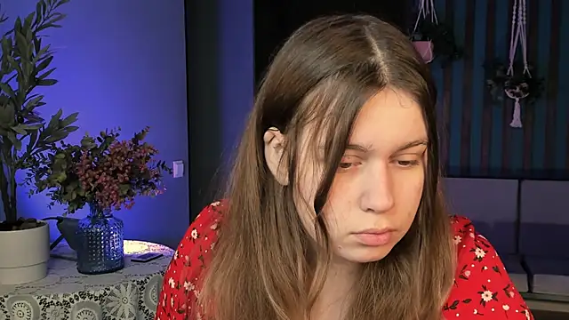 FioraMarmoris online show from October 12, 2025, 5:28 am