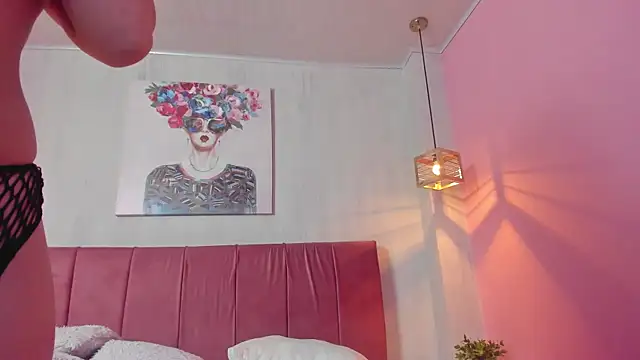 Lili Monroy online show from February 18, 2025, 3:54 pm