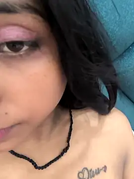SEXY MAYA   online show from September 17, 2025, 5:25 pm