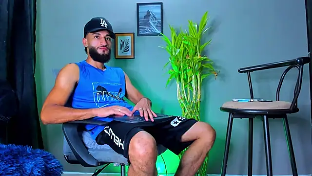 Damian 022 online show from July 23, 2026, 1:19 am
