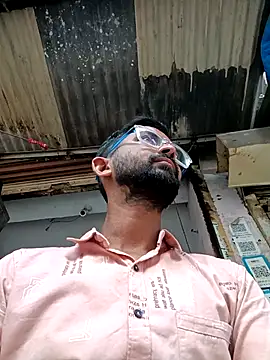 sagarghai07 online show from April 28, 2026, 12:54 pm
