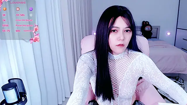 miyababytw online show from June 4, 2026, 5:30 pm