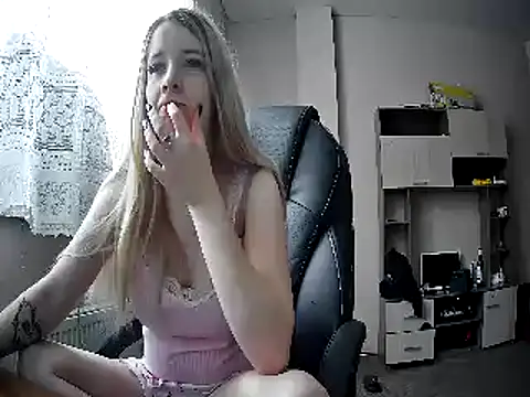 ViolaCandy online show from December 2, 2024, 6:52 am