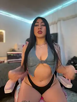 KittyRous online show from May 6, 2026, 7:35 am