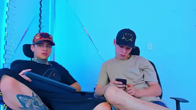 HOT boy2025 online show from September 26, 2025, 2:32 pm