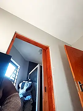 Snapshot of Mayo01_ chatting on October 22, 2025, 5:52 am Mayo01 online show from October 22, 2025, 5:52 am