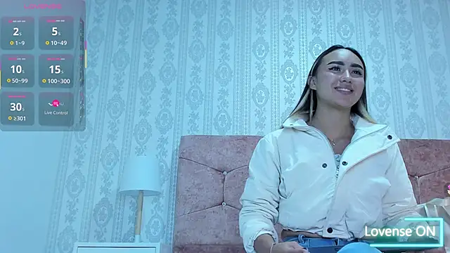 liaa 18 online show from December 17, 2025, 3:12 am