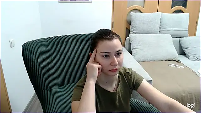 Snapshot of VioletaFlower7 chatting on February 20, 2026, 9:10 am VioletaFlower7 online show from February 20, 2026, 9:10 am