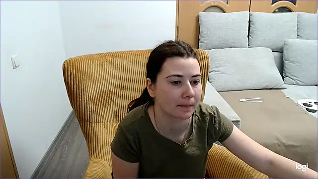 Snapshot of VioletaFlower7 chatting on March 24, 2026, 8:52 am VioletaFlower7 online show from March 24, 2026, 8:52 am