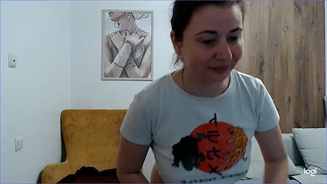 VioletaFlower7 online show from May 8, 2026, 7:19 pm