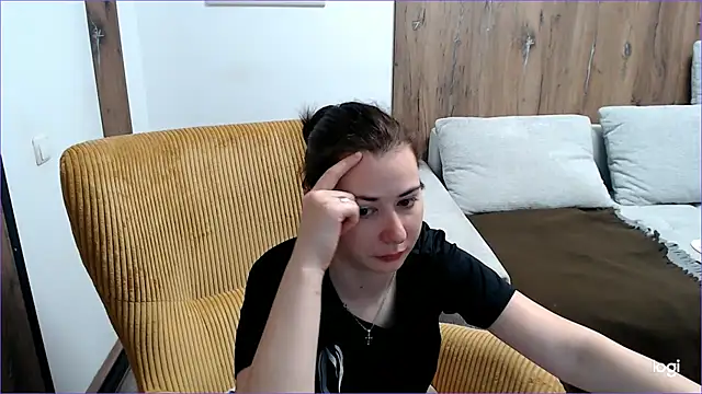 Snapshot of VioletaFlower7 chatting on June 28, 2026, 7:25 am VioletaFlower7 online show from June 28, 2026, 7:25 am