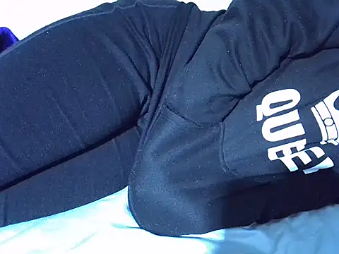 naughtycate  online show from December 23, 2025, 9:40 am