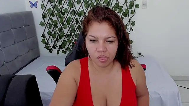 Snapshot of Ladysexy_hot19 chatting on December 27, 2024, 11:21 pm Ladysexy hot19 online show from December 27, 2024, 11:21 pm