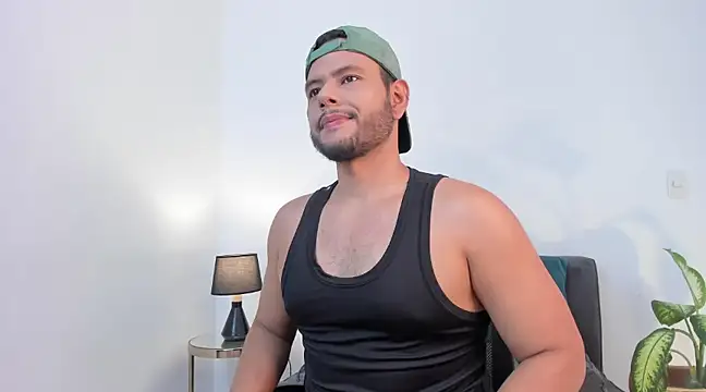 Snapshot of Nate_Ocean chatting on February 18, 2025, 1:10 am Nate Ocean online show from February 18, 2025, 1:10 am