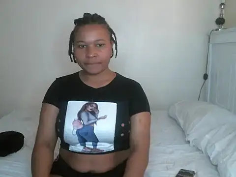 R-thequeen online show from December 9, 2024, 10:32 am