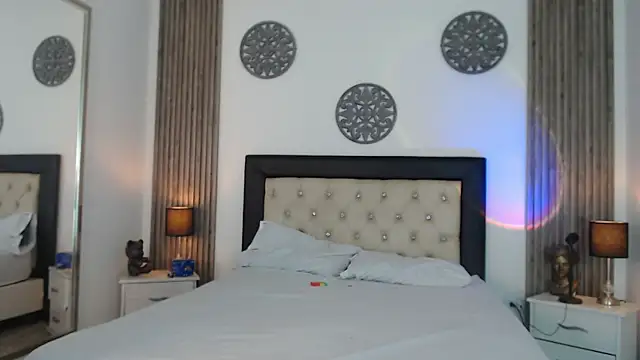 Snapshot of Julieta_De_Los_Angeles chatting on December 29, 2024, 2:06 am Julieta De Los Angeles online show from December 29, 2024, 2:06 am