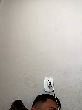 Snapshot of broklinguga chatting on September 21, 2025, 4:41 pm broklinguga online show from September 21, 2025, 4:41 pm