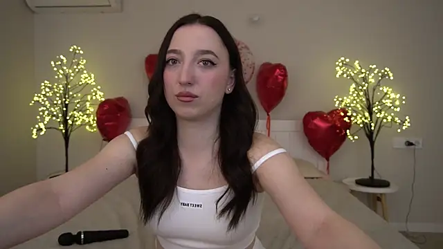 MonAmourrrR online show from February 20, 2025, 7:34 am