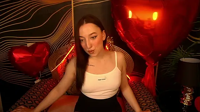 MonAmourrrR online show from February 22, 2025, 7:01 am