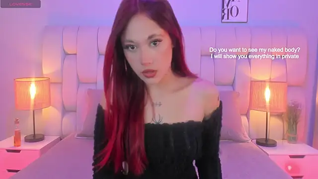 SkinnyFoxy online show from May 3, 2026, 7:20 pm