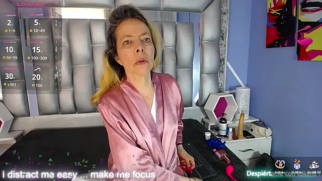 Snapshot of sophia_ny chatting on September 22, 2025, 2:30 pm sophia ny online show from September 22, 2025, 2:30 pm