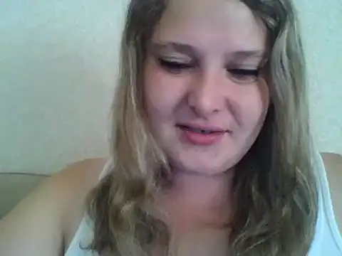 Snapshot of ParisMimi chatting on September 15, 2025, 7:41 am ParisMimi online show from September 15, 2025, 7:41 am