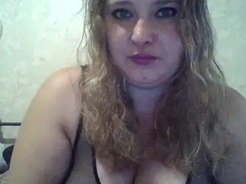 Snapshot of ParisMimi chatting on October 9, 2025, 8:34 am ParisMimi online show from October 9, 2025, 8:34 am