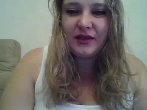 Snapshot of ParisMimi chatting on October 13, 2025, 7:41 am ParisMimi online show from October 13, 2025, 7:41 am