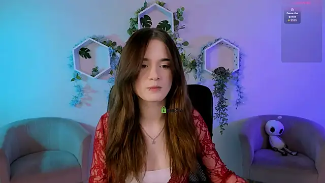 liana kisses online show from June 29, 2026, 6:41 pm