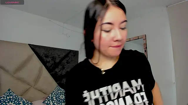 BarbaraKnox  online show from August 4, 2026, 5:48 pm
