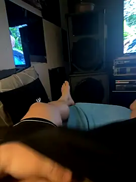 MatthewEmme online show from November 2, 2025, 12:13 am