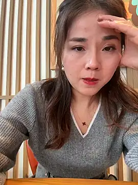 Efangfang online show from December 23, 2024, 8:11 am