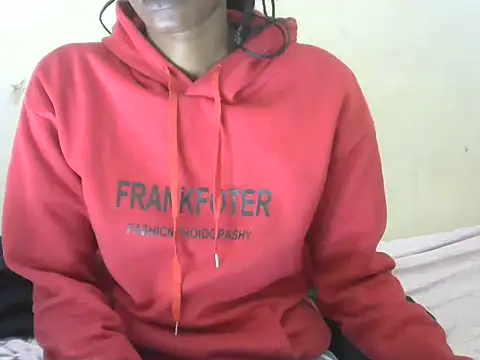 Pretty-emmie online show from January 16, 2025, 6:27 pm