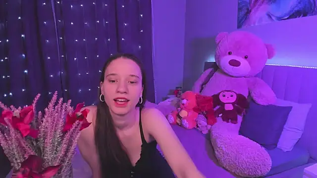 StaceySunny online show from February 14, 2025, 8:05 pm