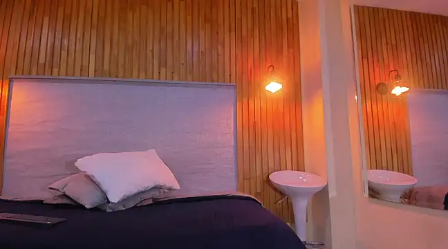 amelialeen7 online show from December 13, 2024, 4:16 pm