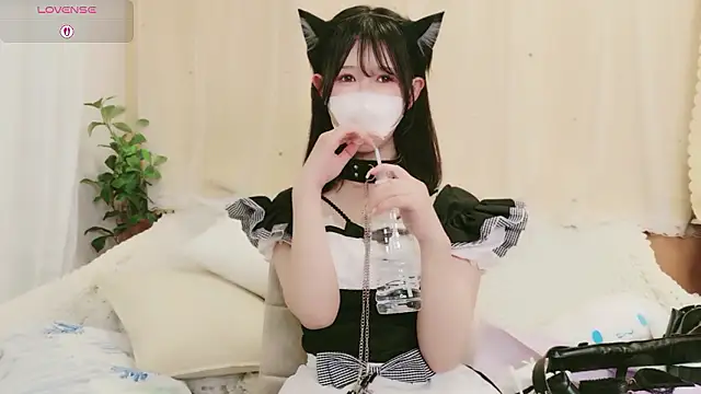 Conatsu online show from May 4, 2026, 6:42 am