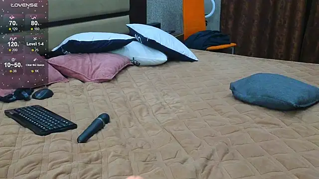 KimDavisBaby online show from September 13, 2025, 4:51 pm