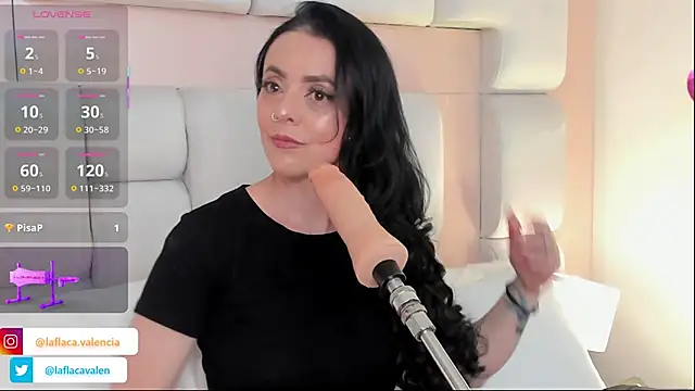 Snapshot of AndreaValencia chatting on September 21, 2025, 6:53 pm AndreaValencia online show from September 21, 2025, 6:53 pm