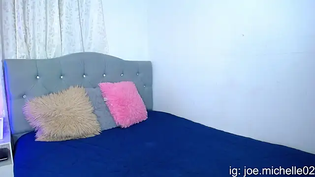 AnnyMichelle  online show from September 20, 2025, 1:06 am