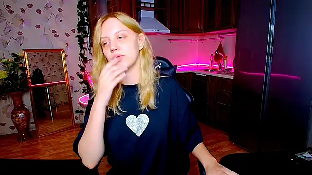 SexyNadi online show from October 2, 2025, 8:21 am