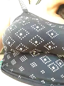 room 24funn online show from January 14, 2025, 7:43 pm