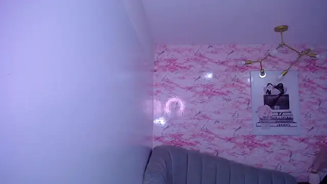 Snapshot of brenda_a_ chatting on October 24, 2025, 8:16 pm brenda a online show from October 24, 2025, 8:16 pm