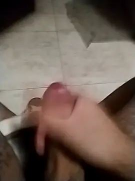 Snapshot of tuvergaarg chatting on November 28, 2025, 5:15 pm tuvergaarg online show from November 28, 2025, 5:15 pm