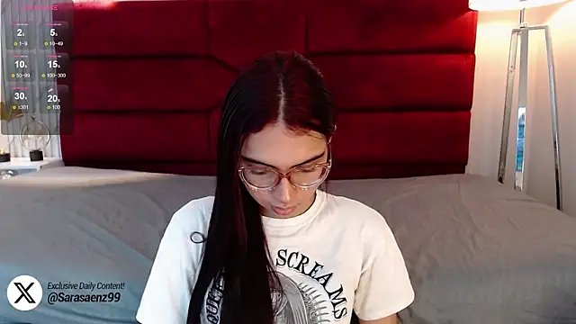 sara saenz99 online show from December 26, 2024, 7:38 pm